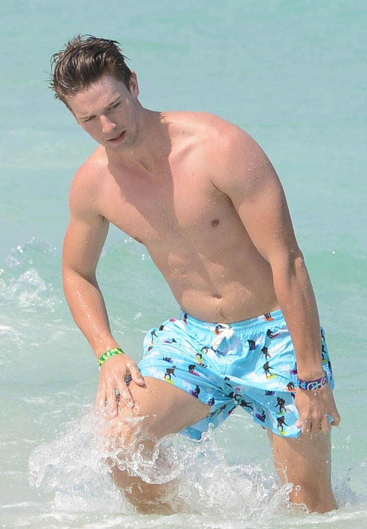 patrick schwarzenegger patrick schwarzenegger