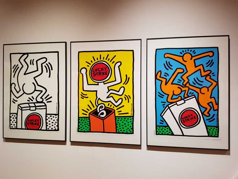 кит харинг художник. кит харинг картины. кит харинг художник стрит арт. кит харинг lucky strike. кейт харинг художник.