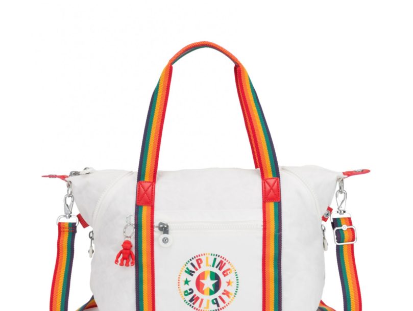 Kipling lanza su colección para el Pride aMENzing