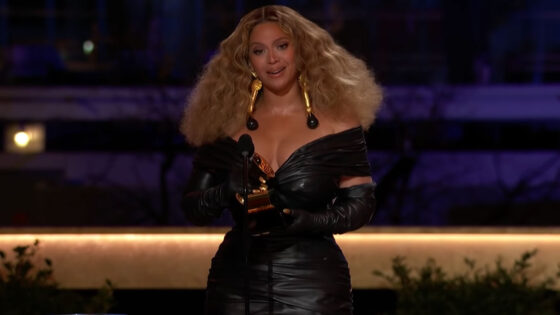 Beyoncé con la cara de Madonna