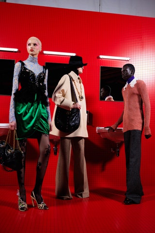 moda otoño 2025 París - Image may contain Ruon Tongyik Nash the Slash Clothing Footwear High Heel Shoe Accessories Bag Handbag and Adult