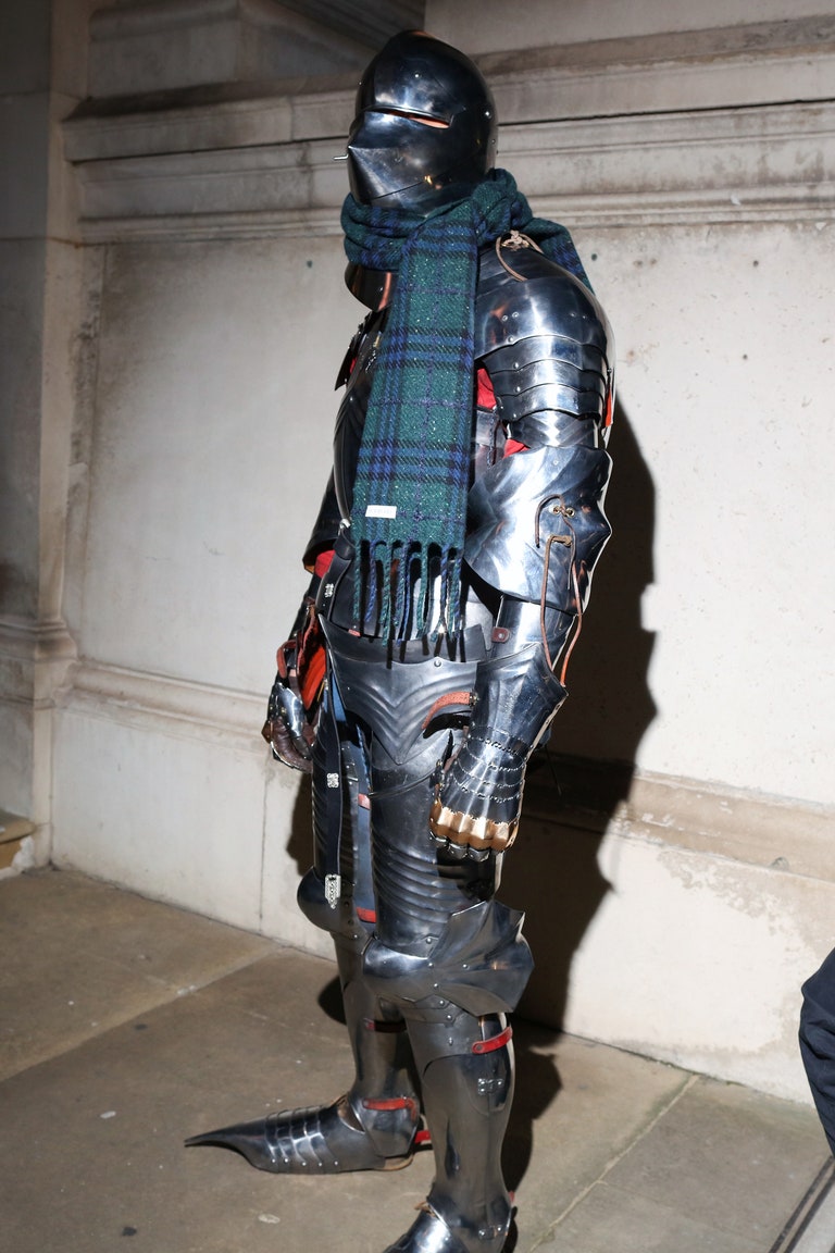 Moda, Semana de la Moda, Otoño 2025, Phil Oh, Fotografía - Phil Oh Shoots the Best-Dressed Guests at the London Fall 2025 Ready-to-Wear Shows