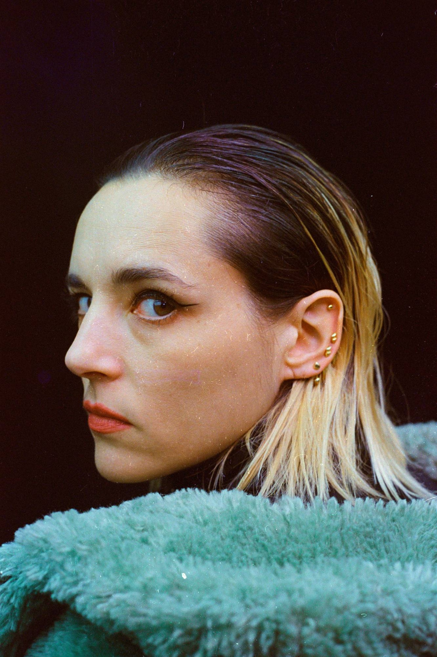 Jehnny Beth vuelve a la urgencia del punk con su nuevo álbum 'You Heartbreaker, You' - Imagen 1 Jehnny Beth, 2025. Credit: Johnny Hostile