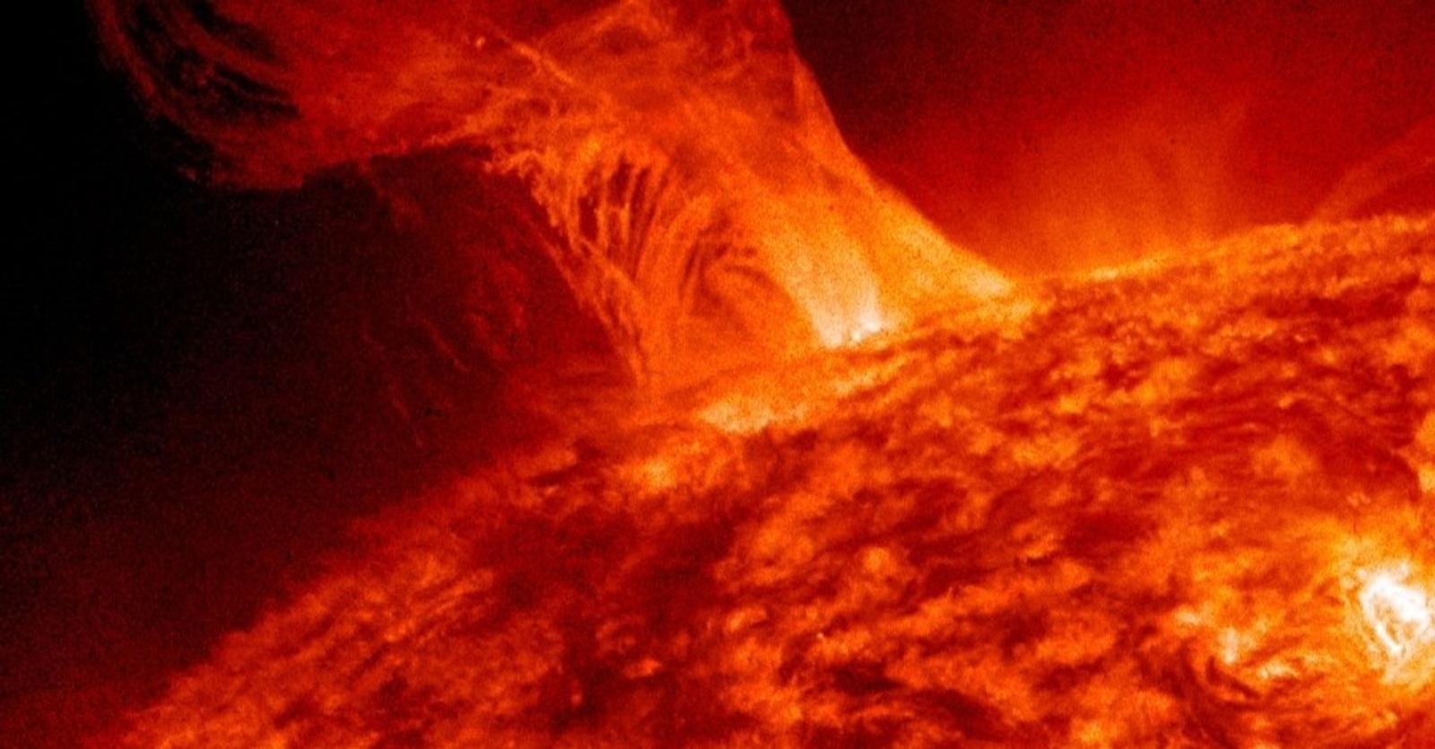 OVNI Turquía - The Sun Is Way More Active Than Normal Right Now—and Nobody Knows Why