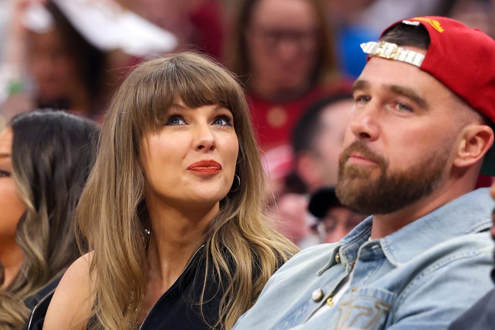 Taylor Swift en el pabellón y ESPN sin nombrarla en ningún momento