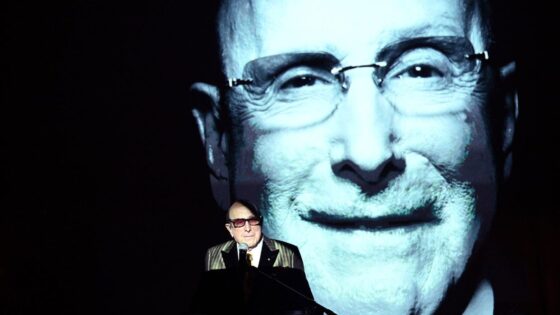 Clive Davis: todos sus números uno en el Billboard Hot 100