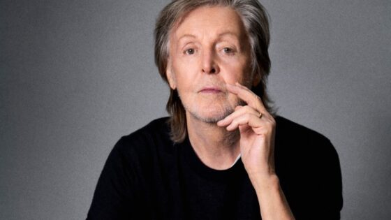 El nuevo disco de McCartney debuta en el número 1 en tres listas de Billboard