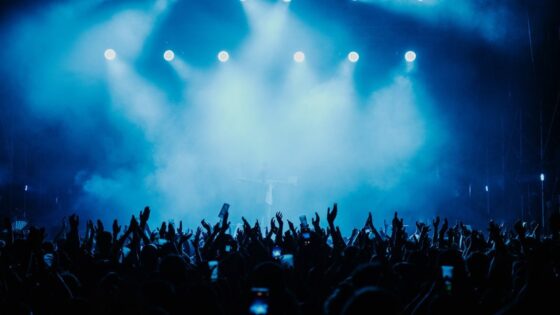 StubHub lanza FestProtect para compensar a fans en festivales