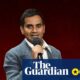 Aziz Ansari: humor brillante que roza la superficie sin profundizar
