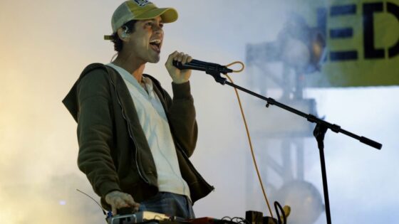 Bruno Mars bate récords y Taylor Swift sigue imparable en Billboard