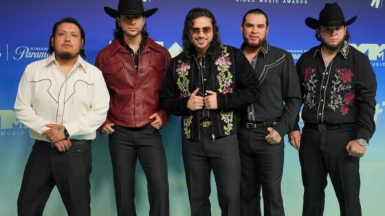 Fuerza Regida denuncia el robo de 22 vídeos y canciones inéditas