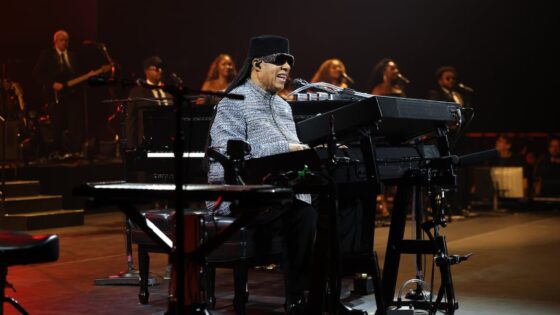 Stevie Wonder celebra 50 años de 'Songs in the Key of Life' en gira
